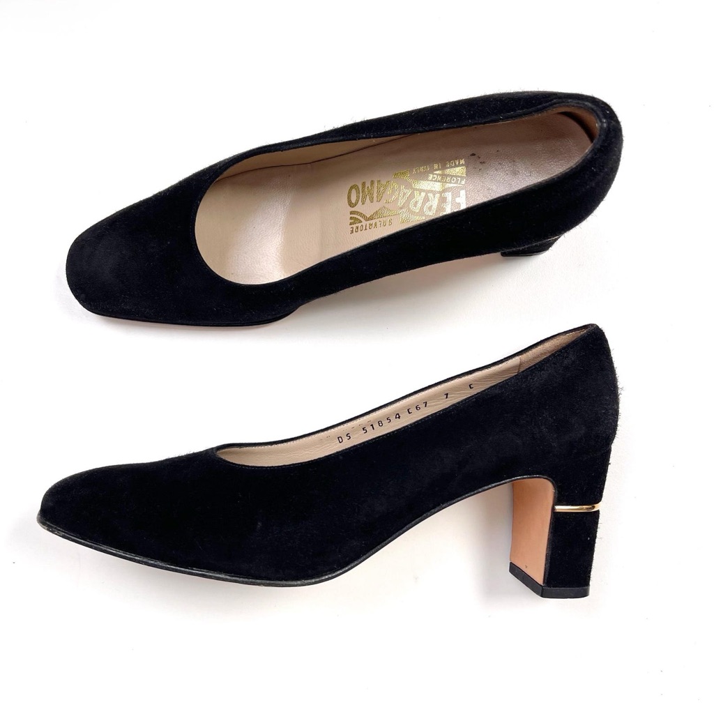 Salvatore Ferragamo Nero Pebble Black Suede Heels
